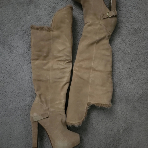 Tan suede knee high boots - Picture 3 of 4
